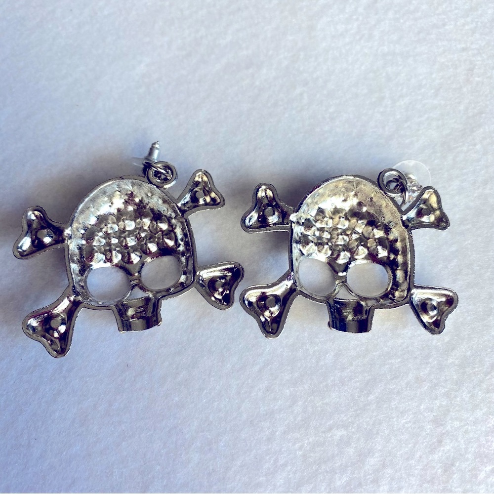Skull Earrings w/Rhinestones Silver Tone Pierced Dangle Drop Halloween Gothic - Picture 5 of 8